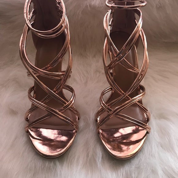 Brand new Miss Lola ( Lola Shoetique) Heels - Picture 3 of 7